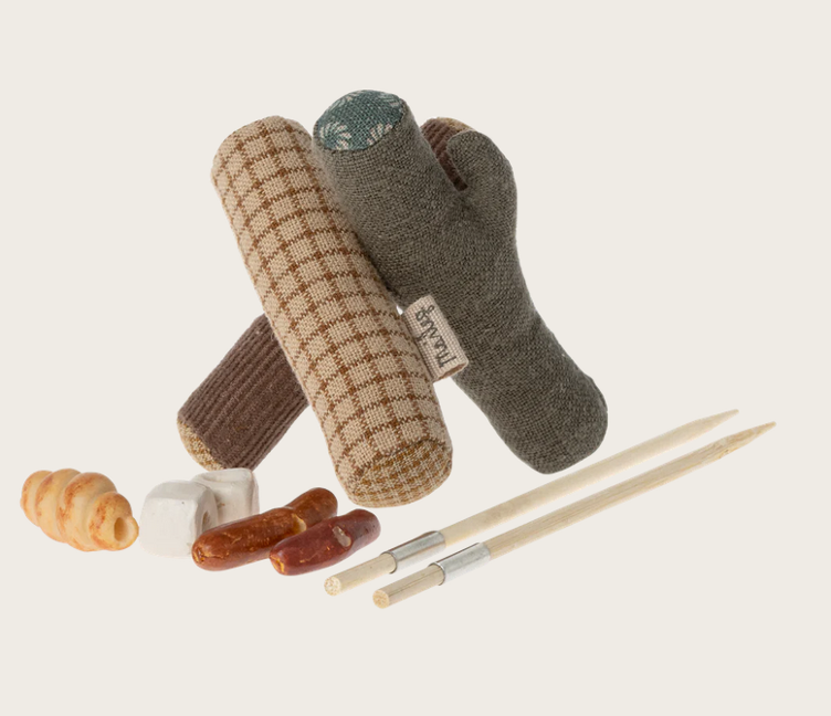 Kit pour feu de camp, souris