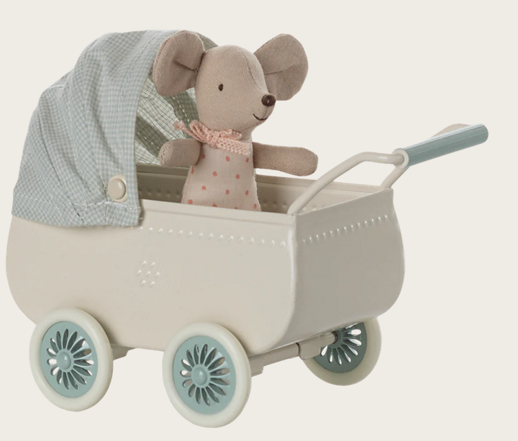 Kinderwagen mit Babymaus - Mint