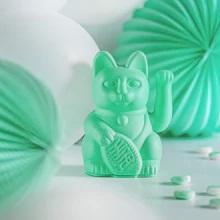 Lucky Cat Mint green waving cat