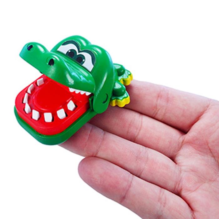 Worlds Smallest Croc Dentiste