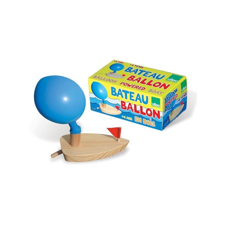 Boot mit Luftballon