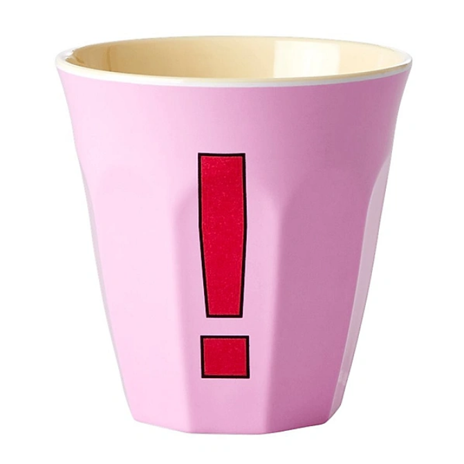 Tasse en mélamine avec point d`exclamation - rose - moyen