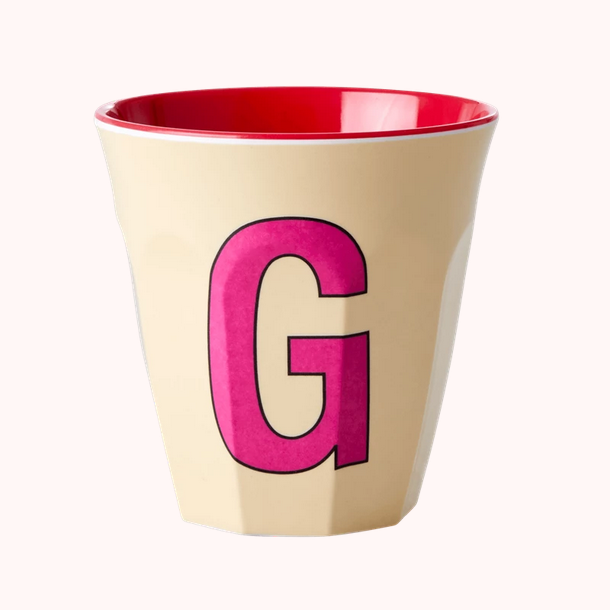 Buchstabe G creme Medium Melamin Becher