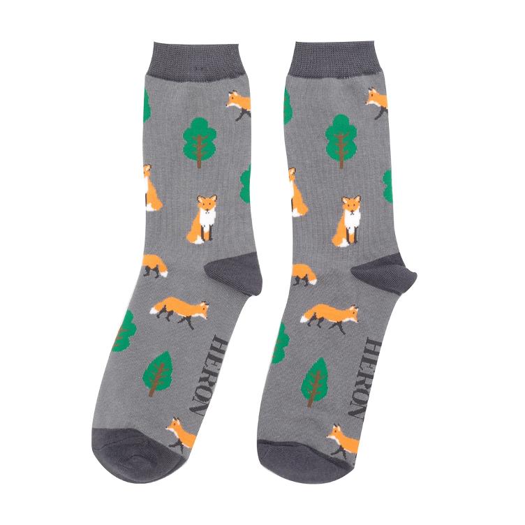 41-46 Fox in the woods Grey