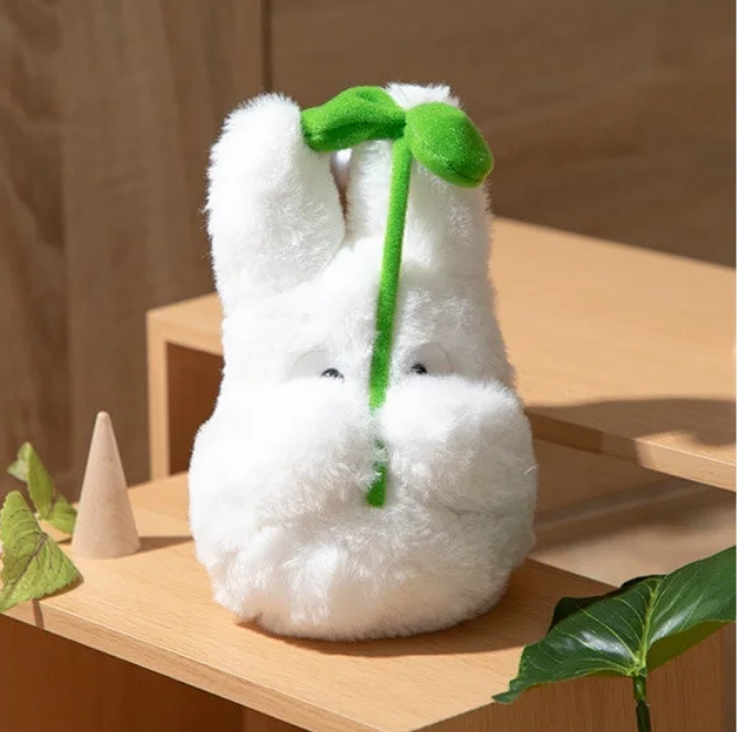 Peluche Totoro Blanc avec feuille